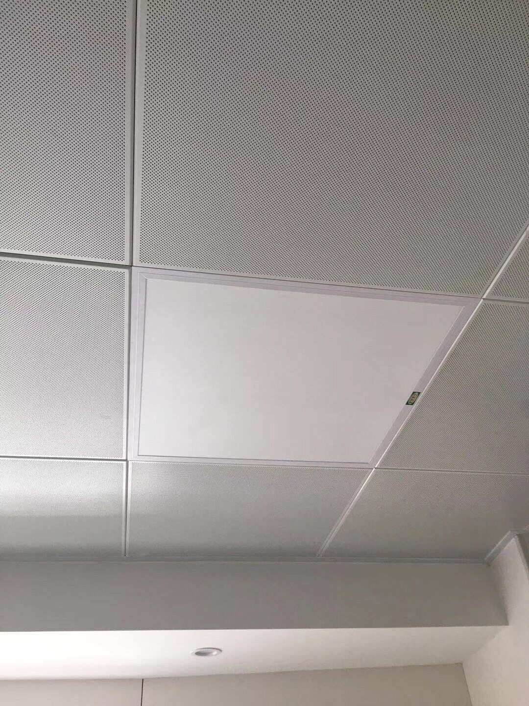 貴州道真縣人民醫(yī)院使用景泰源LED凈化燈